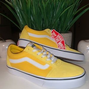 ⚠️ Women’s Vans Ward Lo Sneaker ⚪️🟡